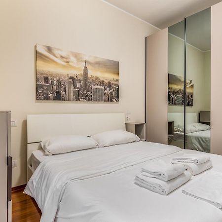 Milano Via Del Fusaro 4 Pax Wi-Fi Apartment ภายนอก รูปภาพ